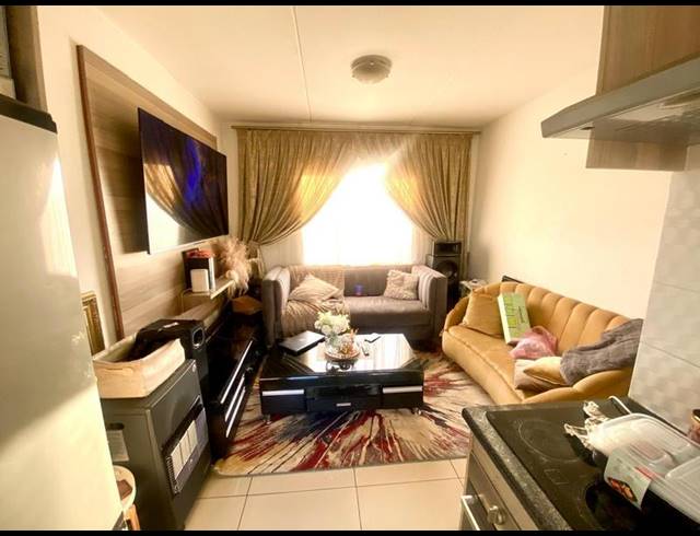 2 BEDROOM APARTMENT FOR SALE IN FLEURHOF